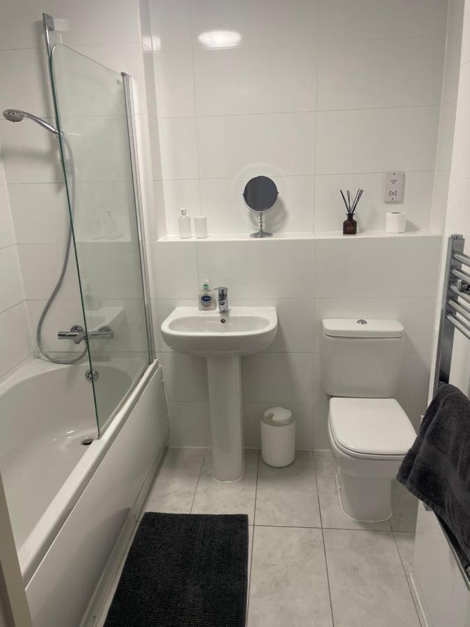 #0202 One Bedroom Serviced Apartment-Free Parking Ντέρμπι Εξωτερικό φωτογραφία